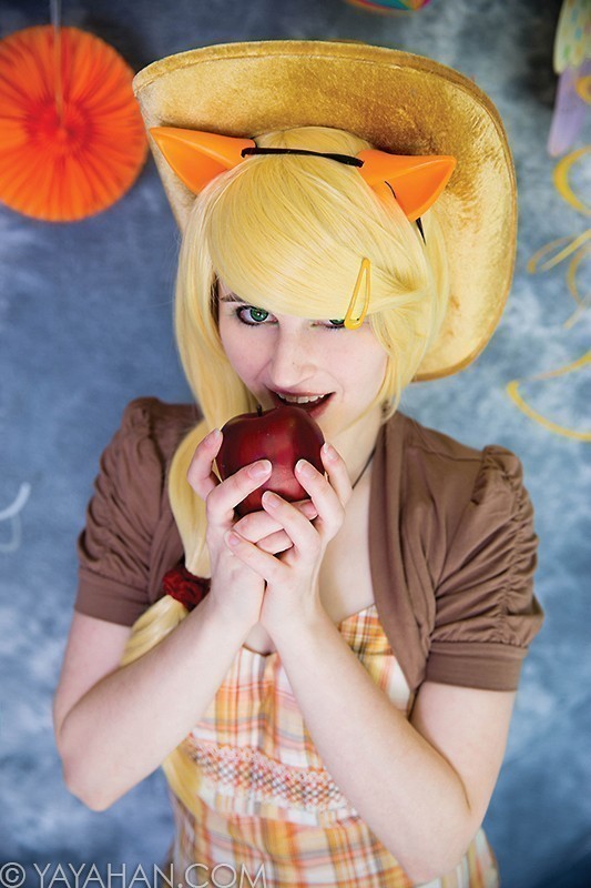 Apple Blond Wig - Designed By Yaya Han